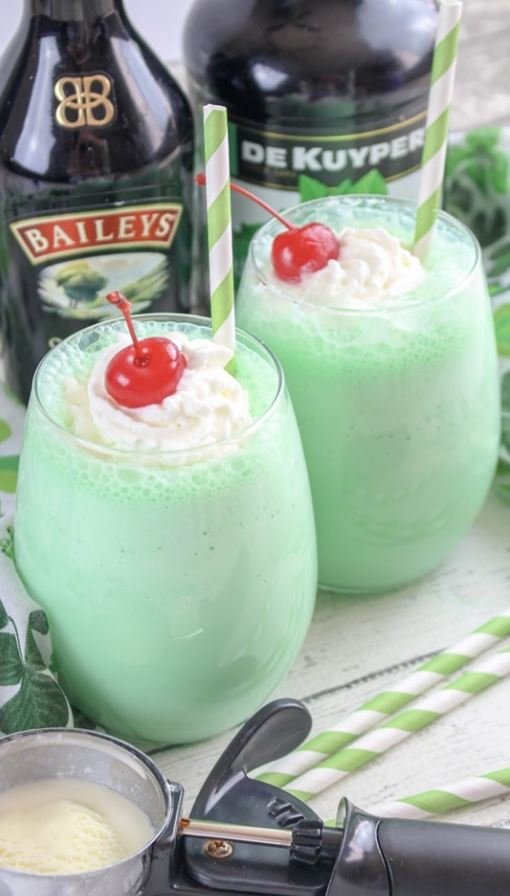 Boozy Shamrock Shake Recipe: A Festive Delight